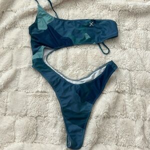 Boutine one piece